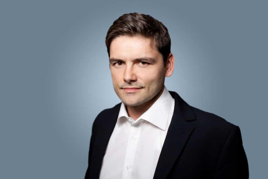 Rechtsanwalt Thomas Schwenke Zu Trends Und Neuen Risiken Im Netz Ralph Gunther Blog Versicherung Neu Denken